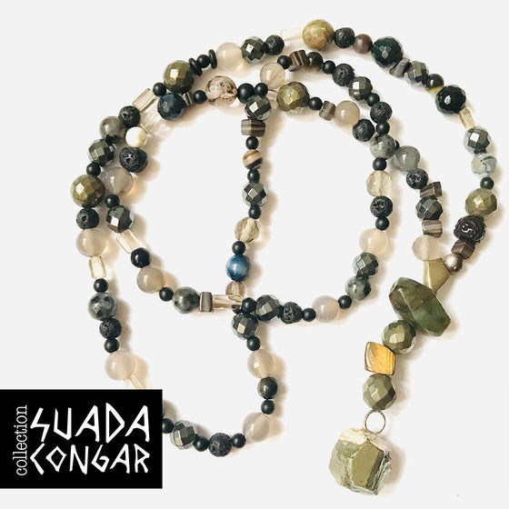 Precious Stones Collection - Labradorite & Hematite Necklace